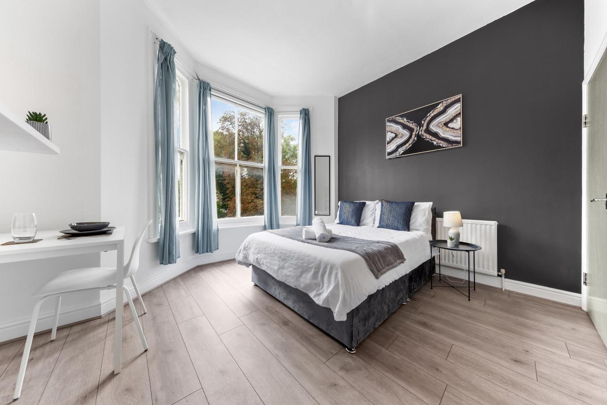Goshen House Apartment *